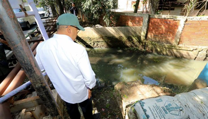 Kurangi Risiko Banjir, Pemkot Bandung Bakal Normalisasi Sungai Cijangjawa